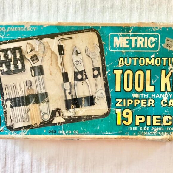 Vintage Metric Automotive Complete 19pc Automotive Tool Kit W/ Zipper Case - Picture 8 of 10